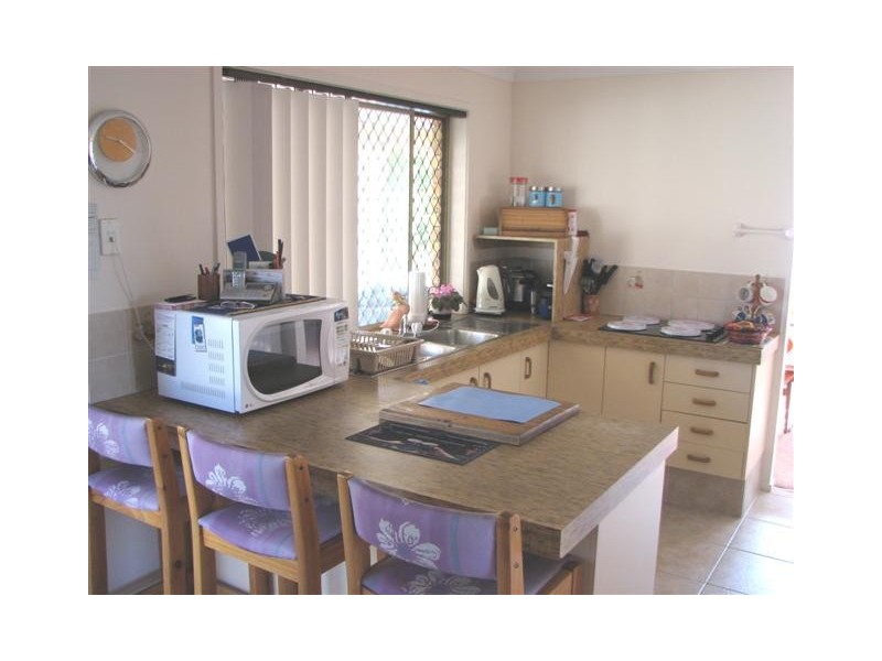 21 Honeywood Court, Burleigh Waters QLD 4220