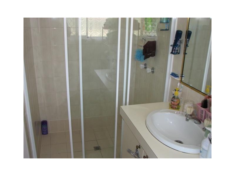 21 Honeywood Court, Burleigh Waters QLD 4220