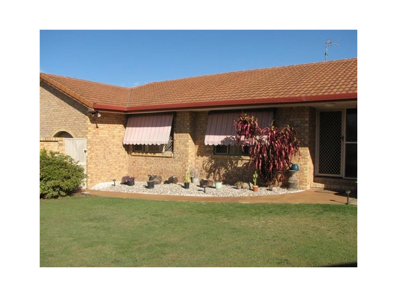 21 Honeywood Court, Burleigh Waters QLD 4220