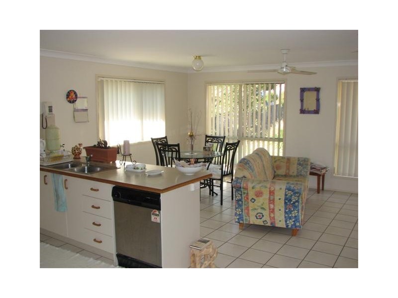 12 Ilminster Crescent, Mudgeeraba QLD 4213