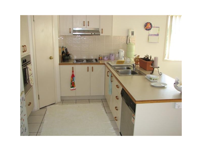 12 Ilminster Crescent, Mudgeeraba QLD 4213