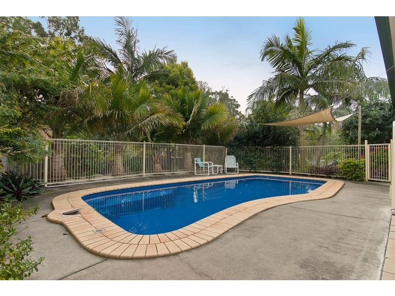 15 Woolmere Street, Carrara QLD 4211