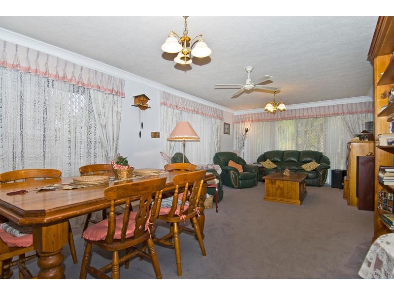 15 Woolmere Street, Carrara QLD 4211