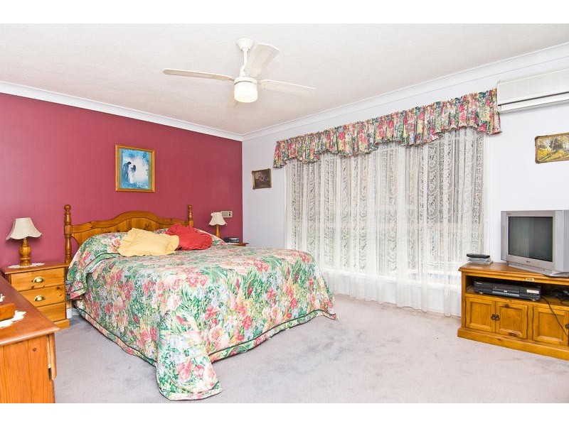 15 Woolmere Street, Carrara QLD 4211