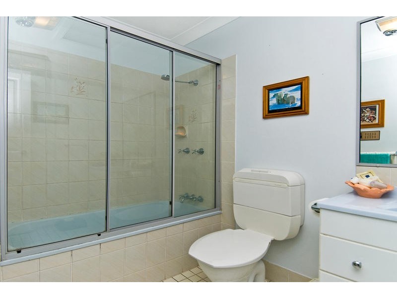 15 Woolmere Street, Carrara QLD 4211