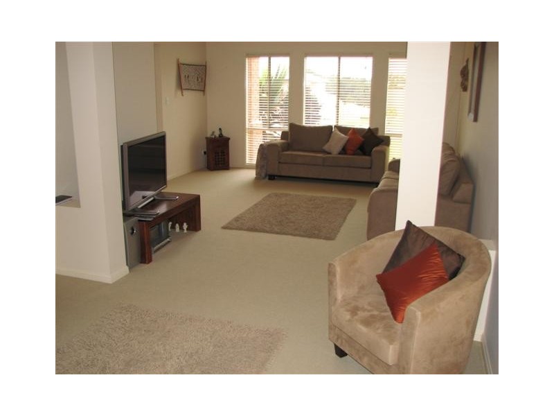 27 Cordyline Drive, Reedy Creek QLD 4227