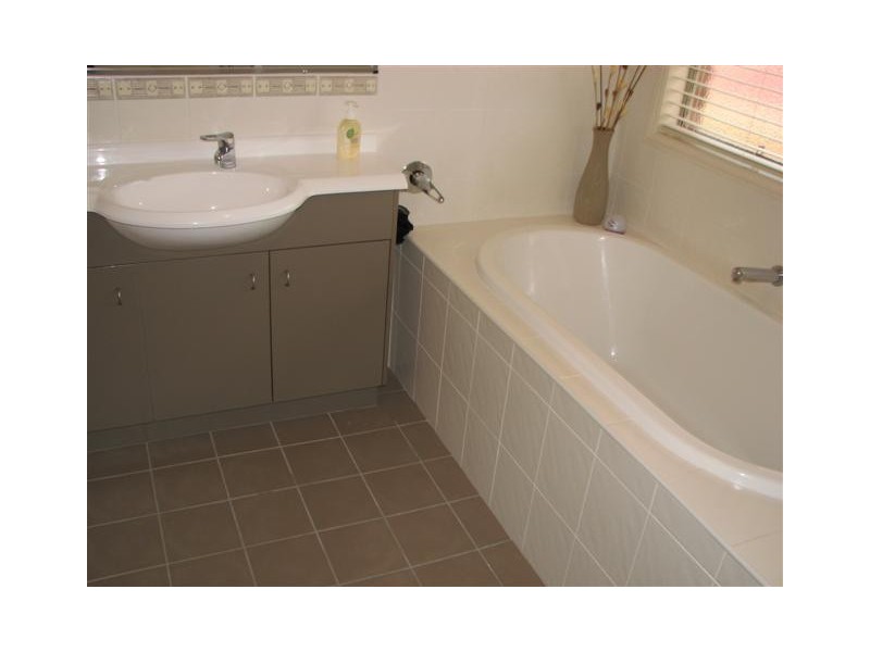 27 Cordyline Drive, Reedy Creek QLD 4227