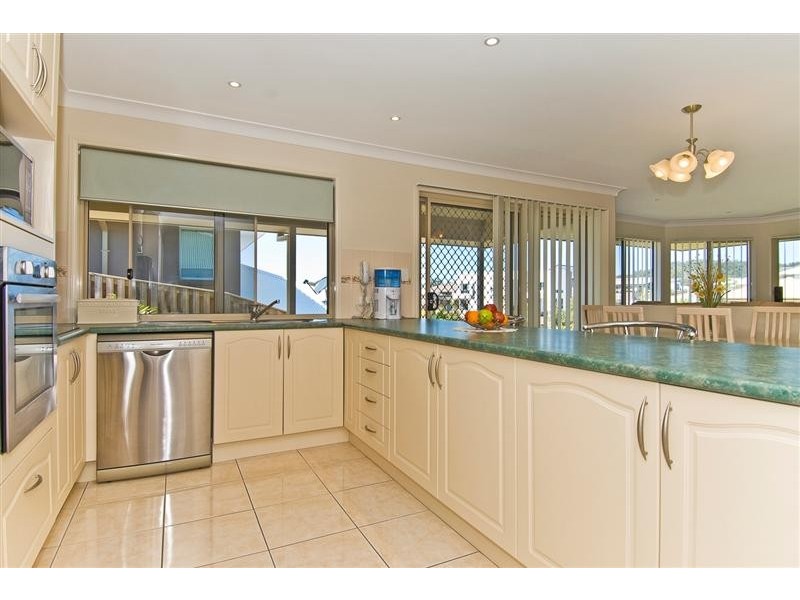 11 Aquarius Street, Reedy Creek QLD 4227