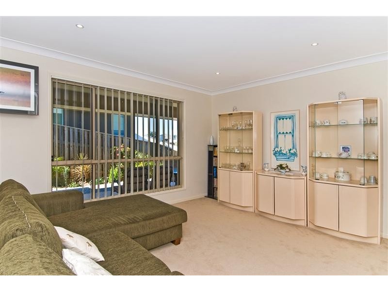 11 Aquarius Street, Reedy Creek QLD 4227