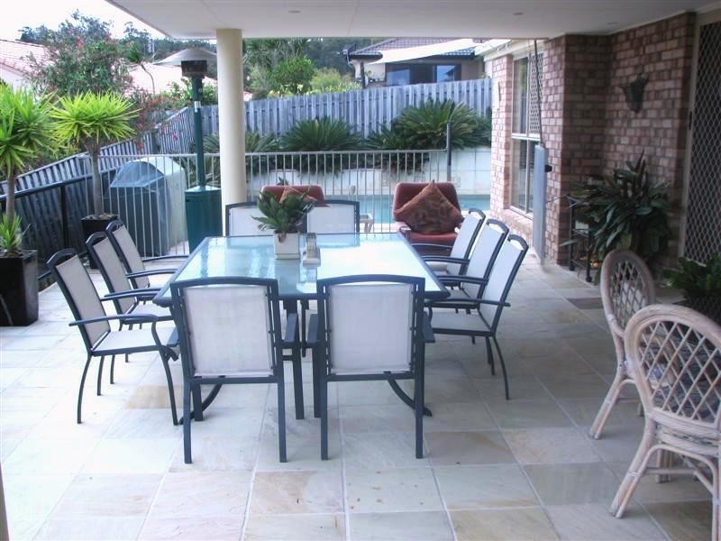 6 Bidwill Court, Elanora QLD 4221