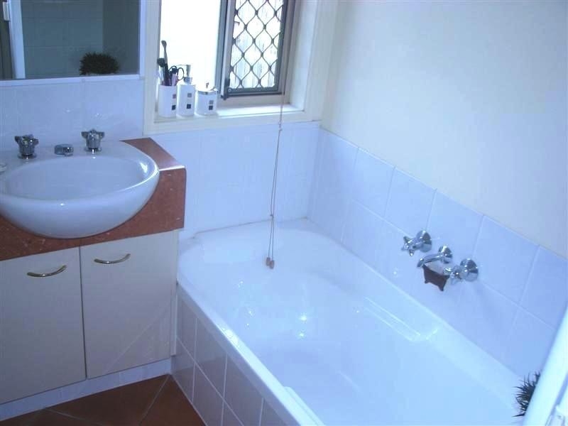 6 Bidwill Court, Elanora QLD 4221