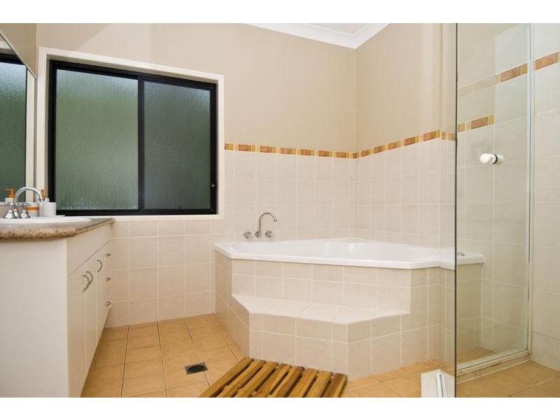 18 Riverlilly Street, Reedy Creek QLD 4227