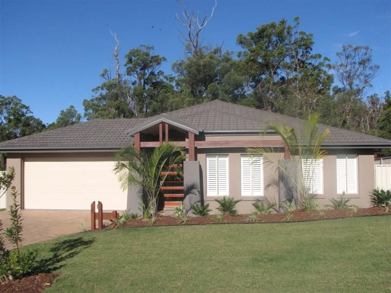 10 Snowwood Street, Reedy Creek QLD 4227