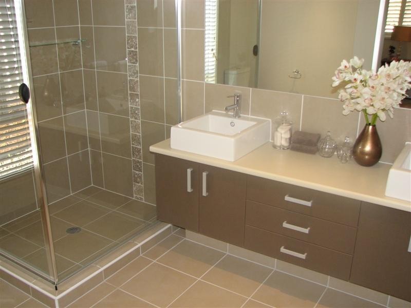 10 Snowwood Street, Reedy Creek QLD 4227