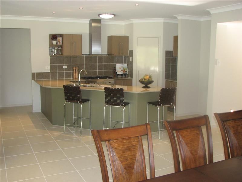 10 Snowwood Street, Reedy Creek QLD 4227