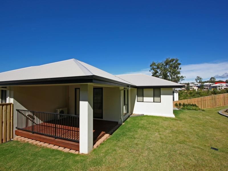 12 Skyburnett, Reedy Creek QLD 4227