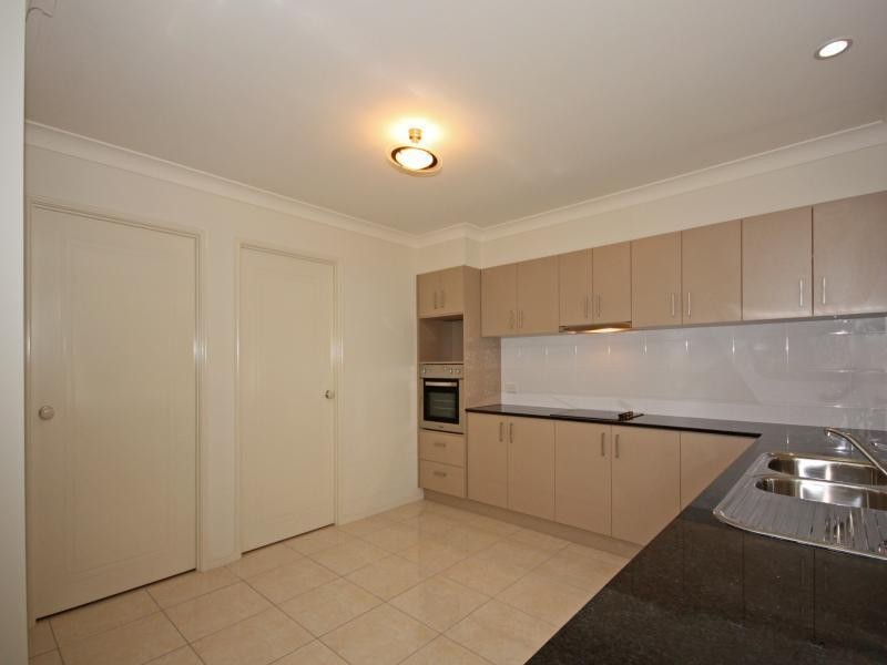 12 Skyburnett, Reedy Creek QLD 4227