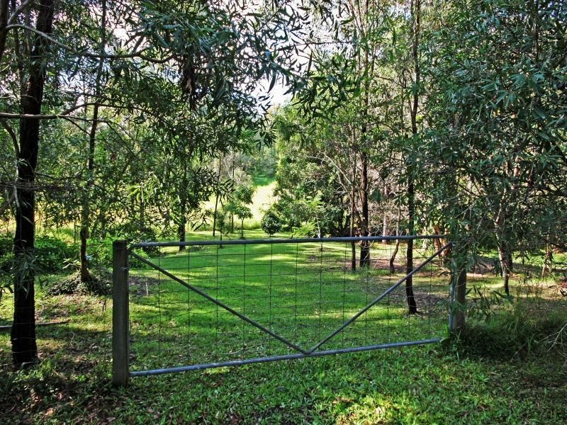 33 Sullivan Road, Tallebudgera QLD 4228