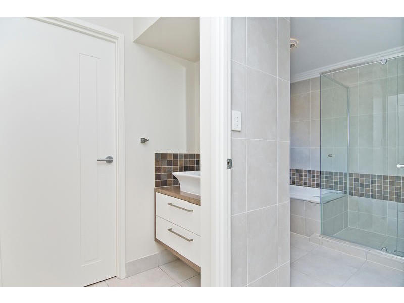 24 Wyangan Valley Way, Mudgeeraba QLD 4213