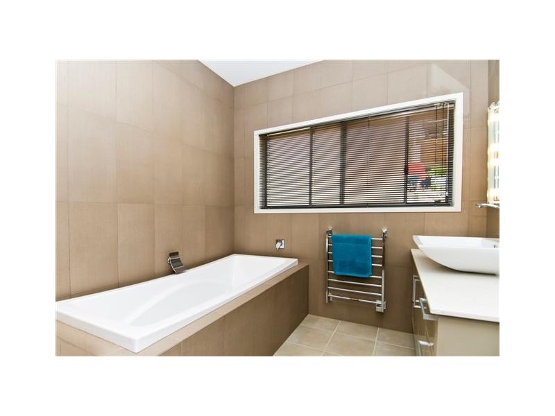 62 Cordyline Drive, Reedy Creek QLD 4227