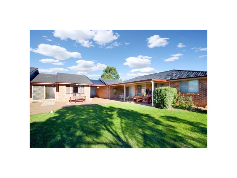 80 Canoona Avenue, Windsor Downs NSW 2756
