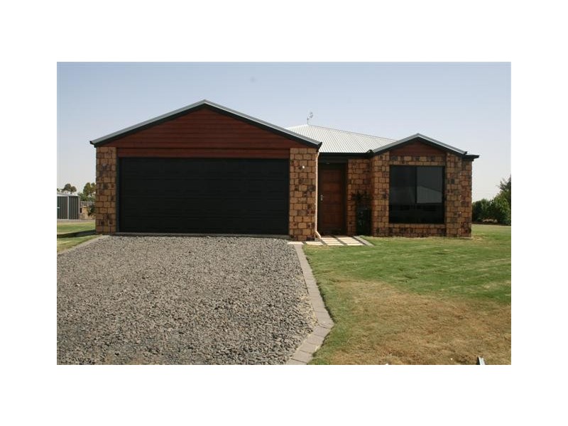 3 Norman Court, Roma QLD 4455