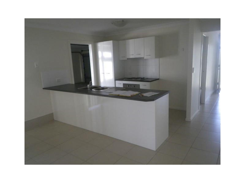 23 Ivy Street, Roma QLD 4455