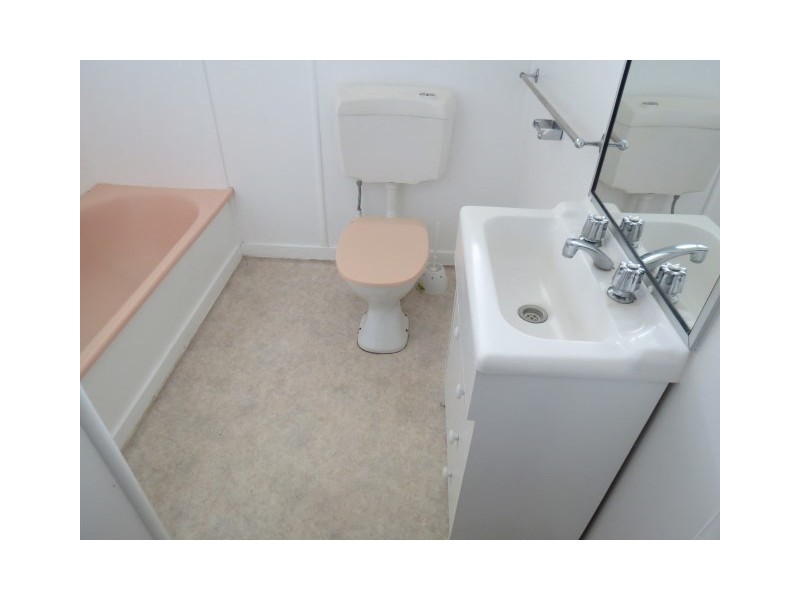 122 Currey, Roma QLD 4455