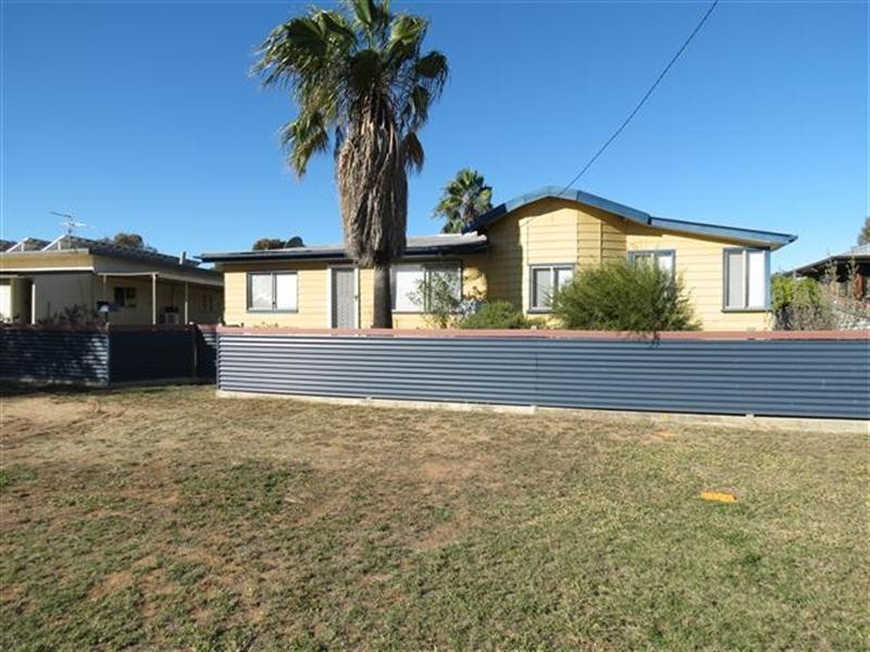 46 Duke Street, Roma QLD 4455