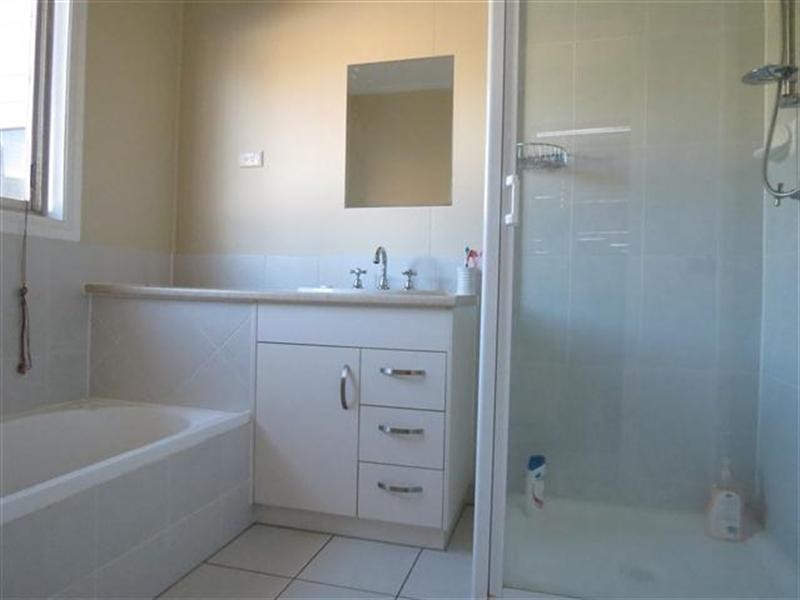 46 Duke Street, Roma QLD 4455