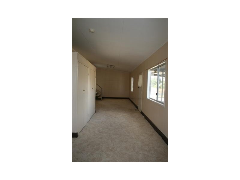 2 Elmer Street, Roma QLD 4455