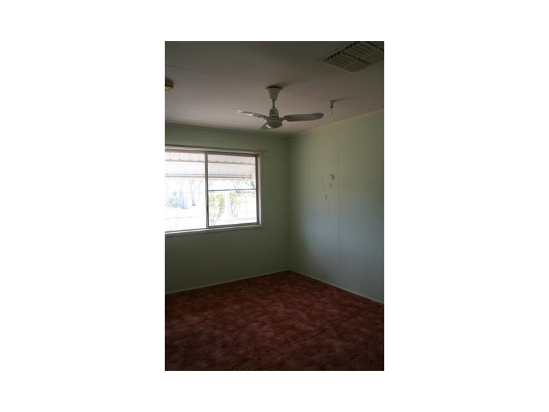 2 Elmer Street, Roma QLD 4455