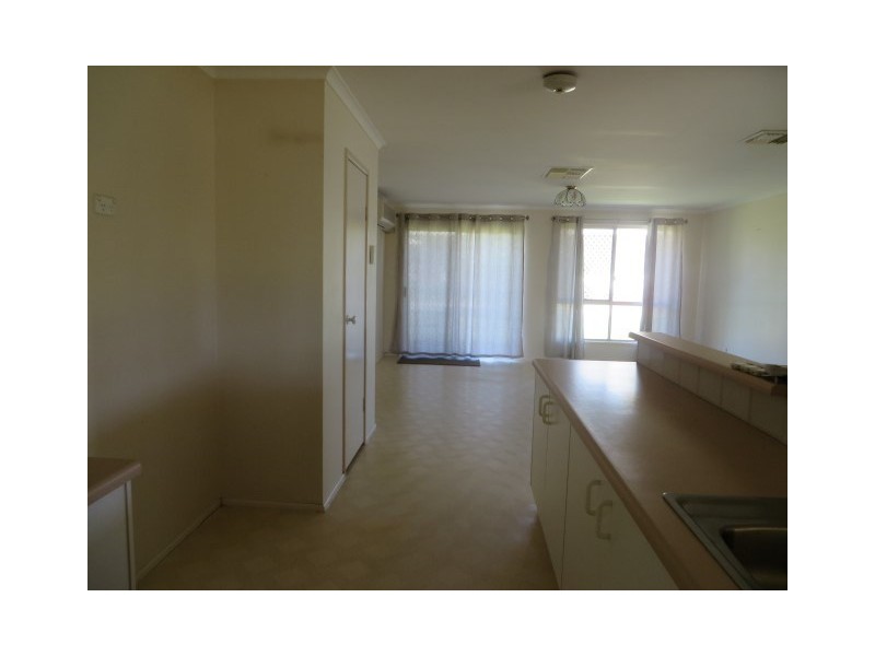 201 Charles Street, Roma QLD 4455