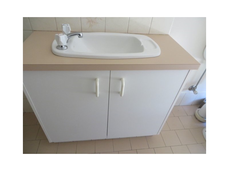 201 Charles Street, Roma QLD 4455