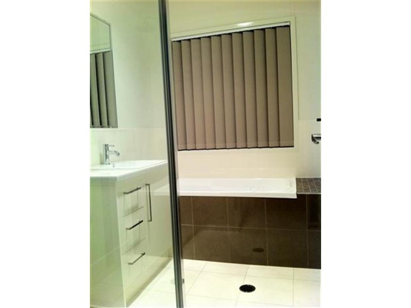 17 Beetson Drive, Roma QLD 4455