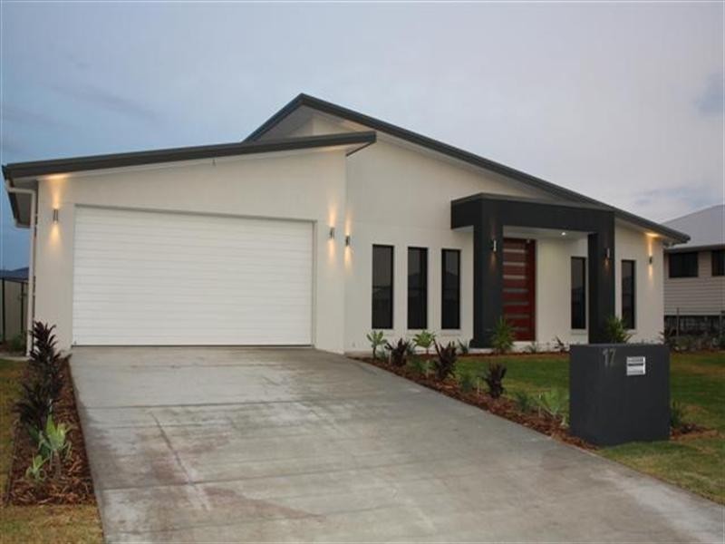 17 Beetson Drive, Roma QLD 4455