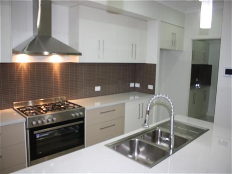 17 Beetson Drive, Roma QLD 4455