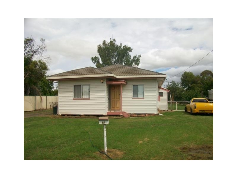87 Hawthorne Street, Roma QLD 4455