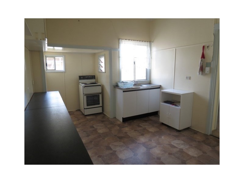 87 Hawthorne Street, Roma QLD 4455