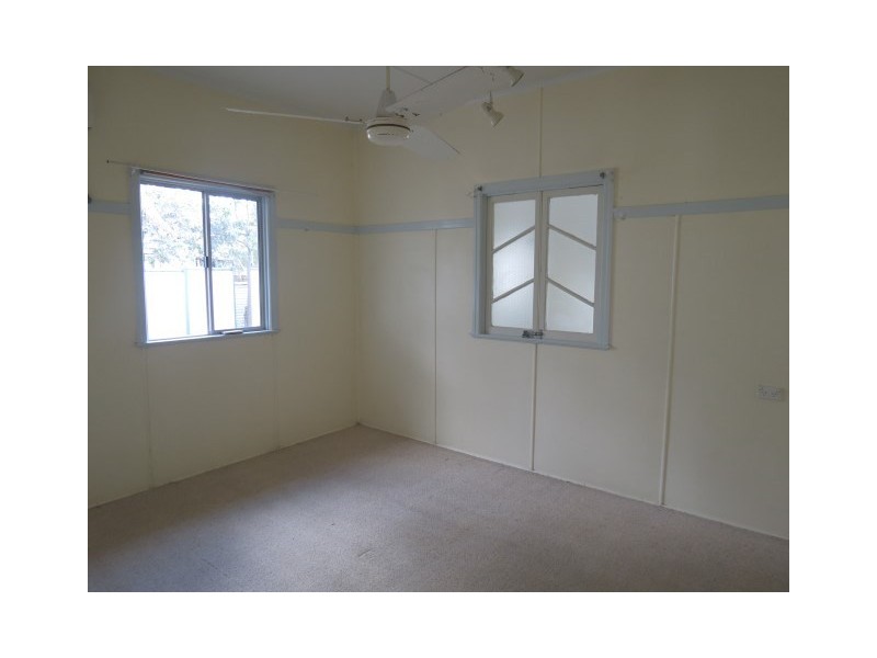 87 Hawthorne Street, Roma QLD 4455