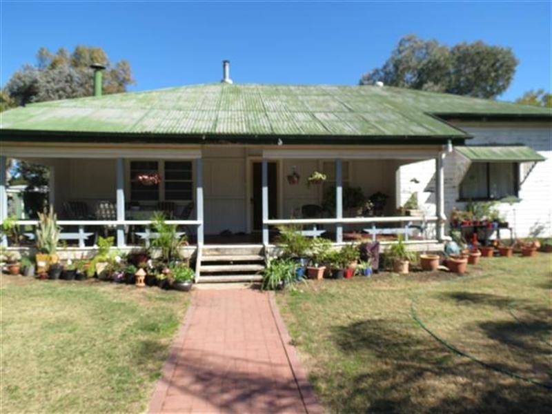 6 Northern Road, Roma QLD 4455
