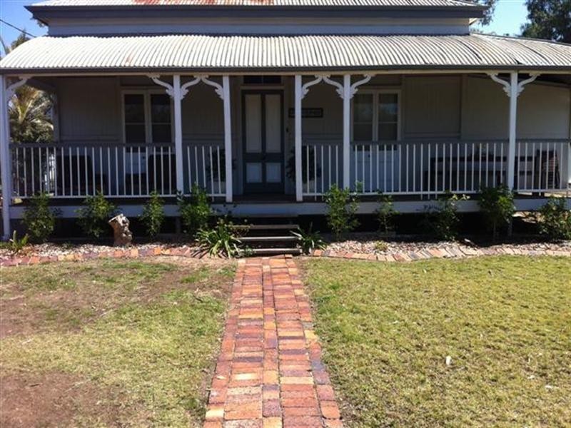 127 Arthur Street, Roma QLD 4455