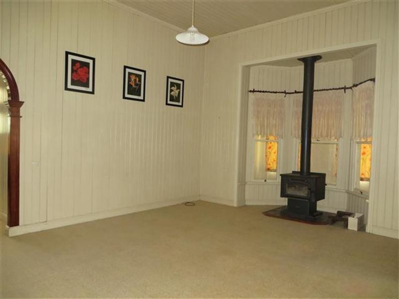 48 Bowen Street, Roma QLD 4455