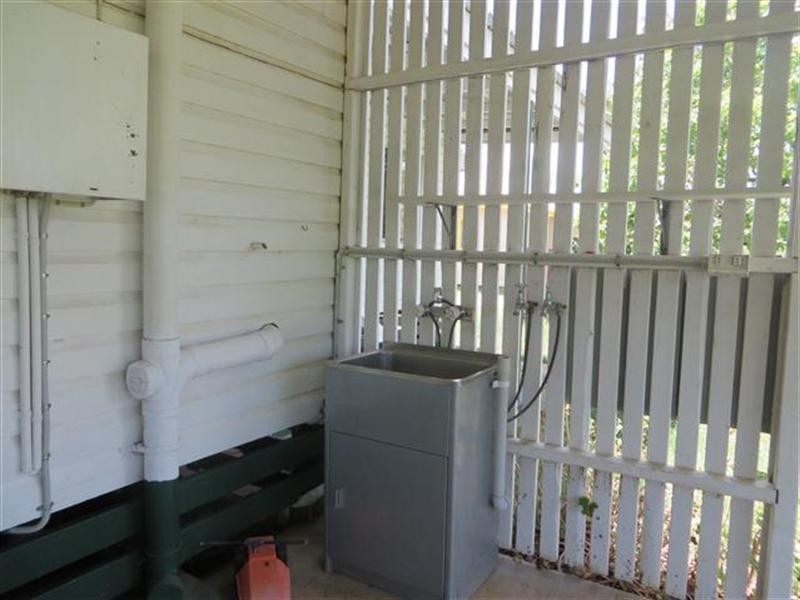 48 Bowen Street, Roma QLD 4455