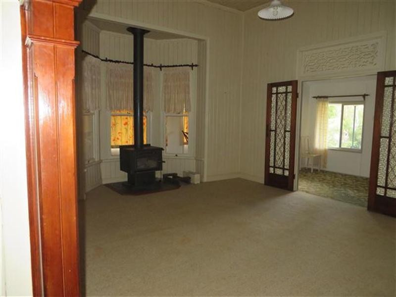 48 Bowen Street, Roma QLD 4455