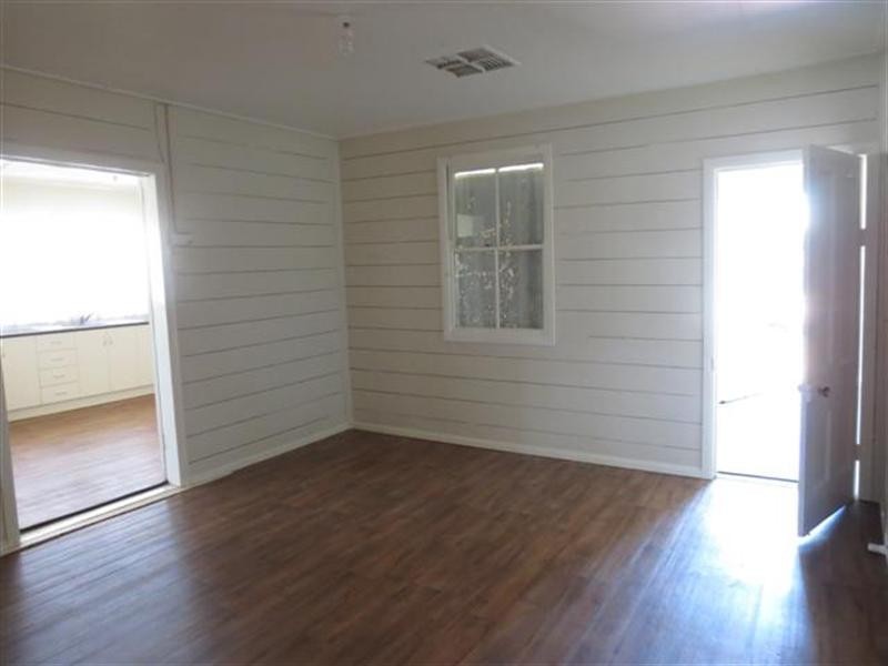 30 Charles Street, Roma QLD 4455