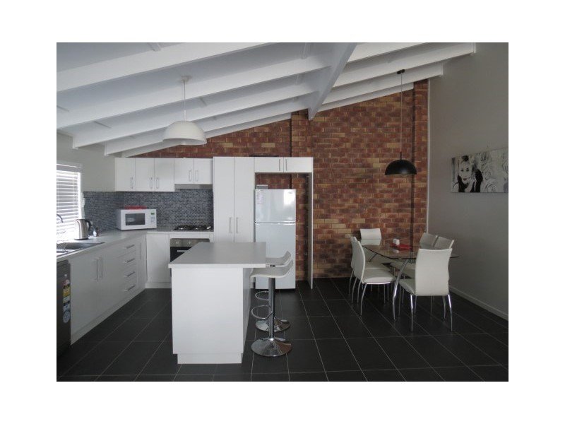 4/105 Bowen Street, Roma QLD 4455