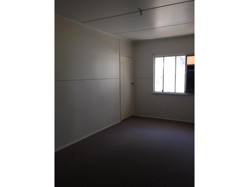 8-10 Laman Street, Roma QLD 4455