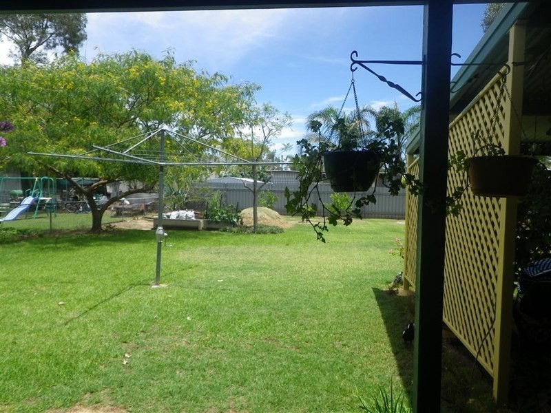 5 Elmer Street, Roma QLD 4455