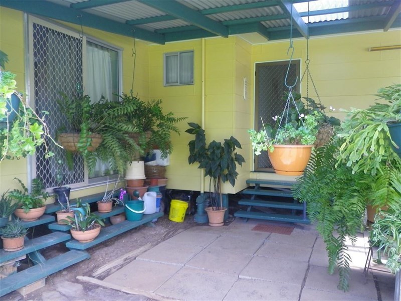 5 Elmer Street, Roma QLD 4455